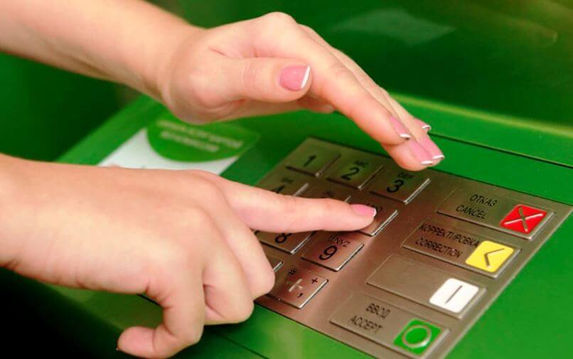 Как безопасно хранить пин-коды от банковских карт