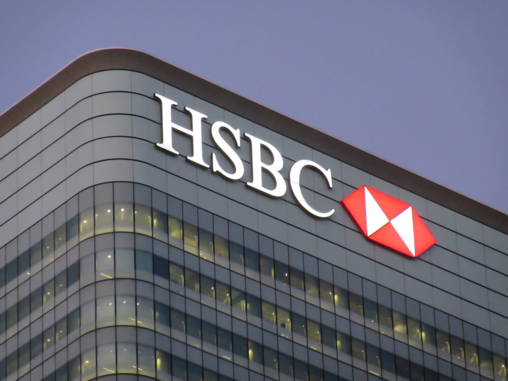 На 35% снизилась квартальная прибыль банка HSBC