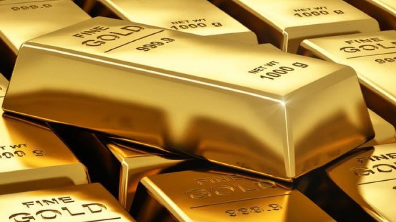 За счет чего снизились золотовалютные резервы Нацбанка?